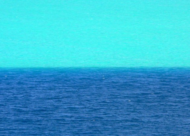 28- Contraste de couleurs dans le lagon 